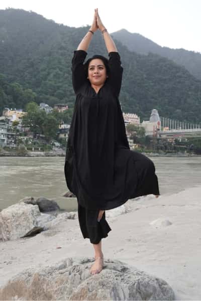 100 Hour Yoga Courses in Rishikesh