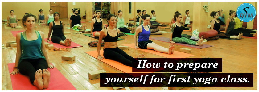 how to prepare youself for first yoga class