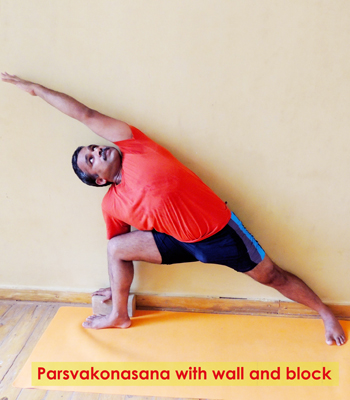 utthita parsvakonasana with block and wall