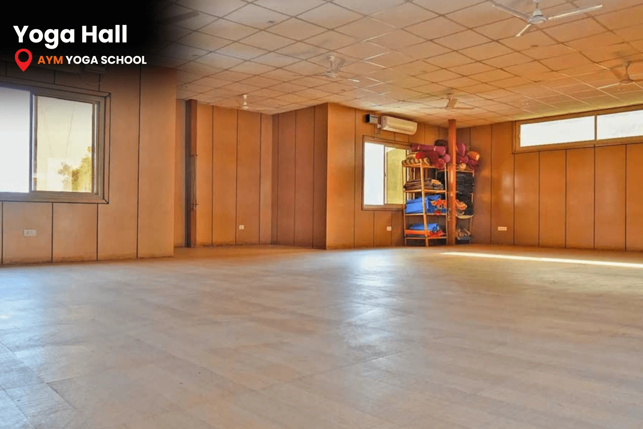 Yoga hall in Rishikesh with mountain view