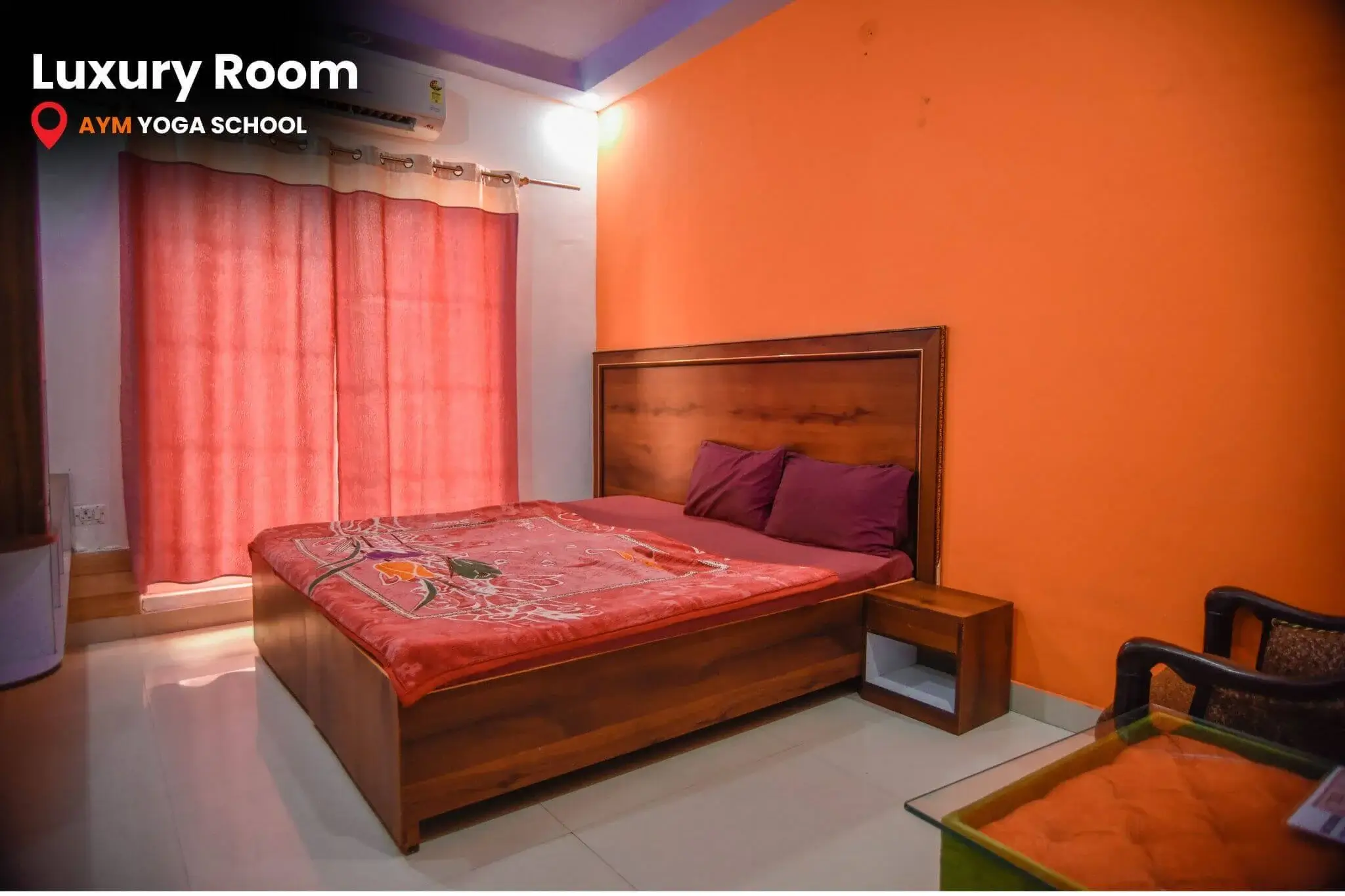 Spacious luxury room with king-size bed